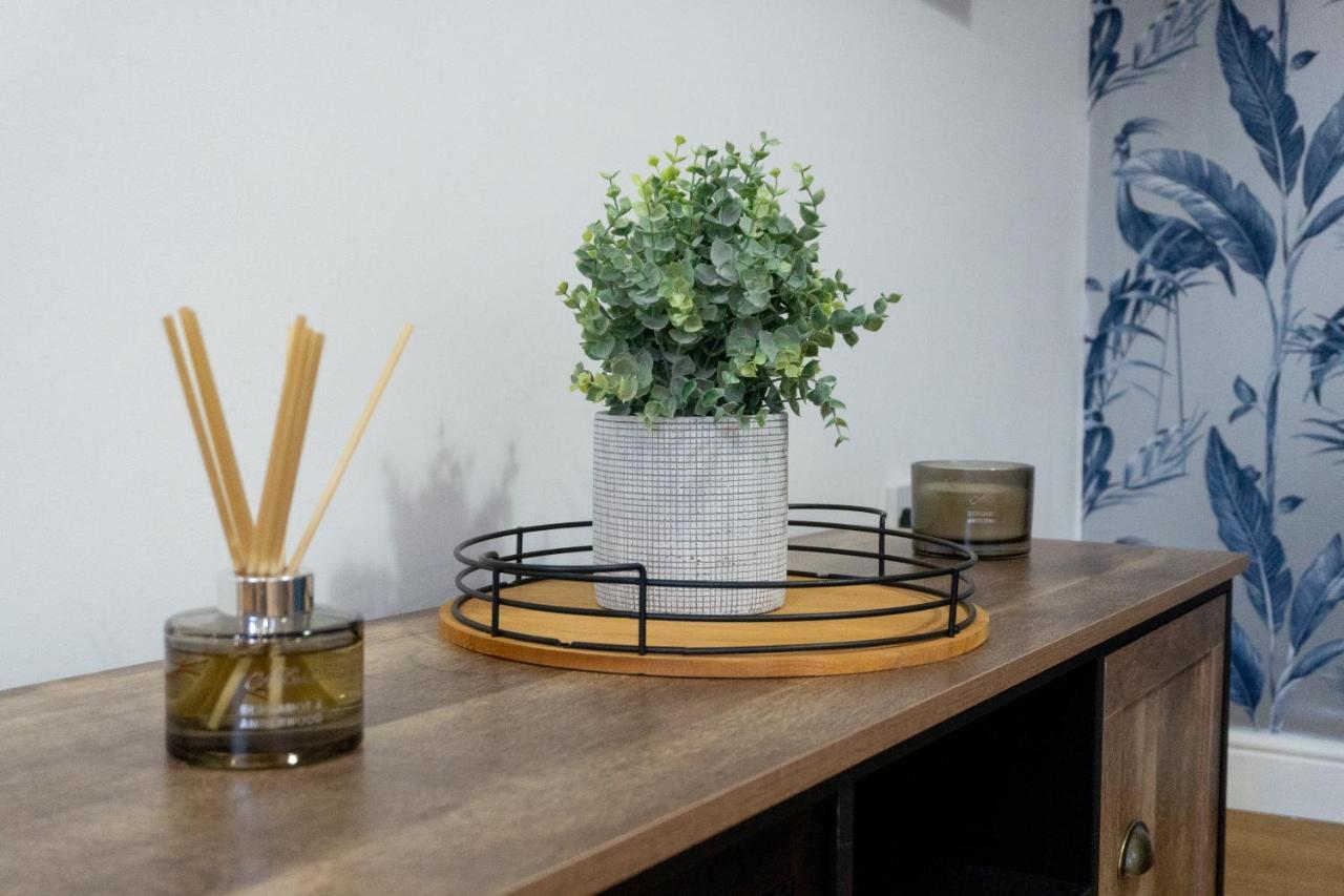 Heartland House, 7 Spacious Bedrooms Sleeps 4 Plus, Near Nec, Jlr,Bhx Birmingham Ngoại thất bức ảnh