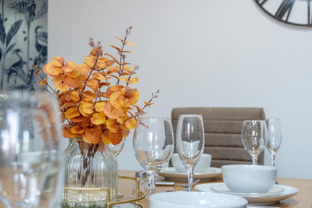 Heartland House, 7 Spacious Bedrooms Sleeps 4 Plus, Near Nec, Jlr,Bhx Birmingham Ngoại thất bức ảnh