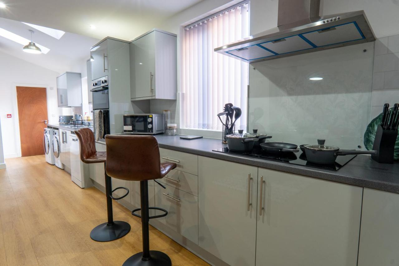 Heartland House, 7 Spacious Bedrooms Sleeps 4 Plus, Near Nec, Jlr,Bhx Birmingham Ngoại thất bức ảnh