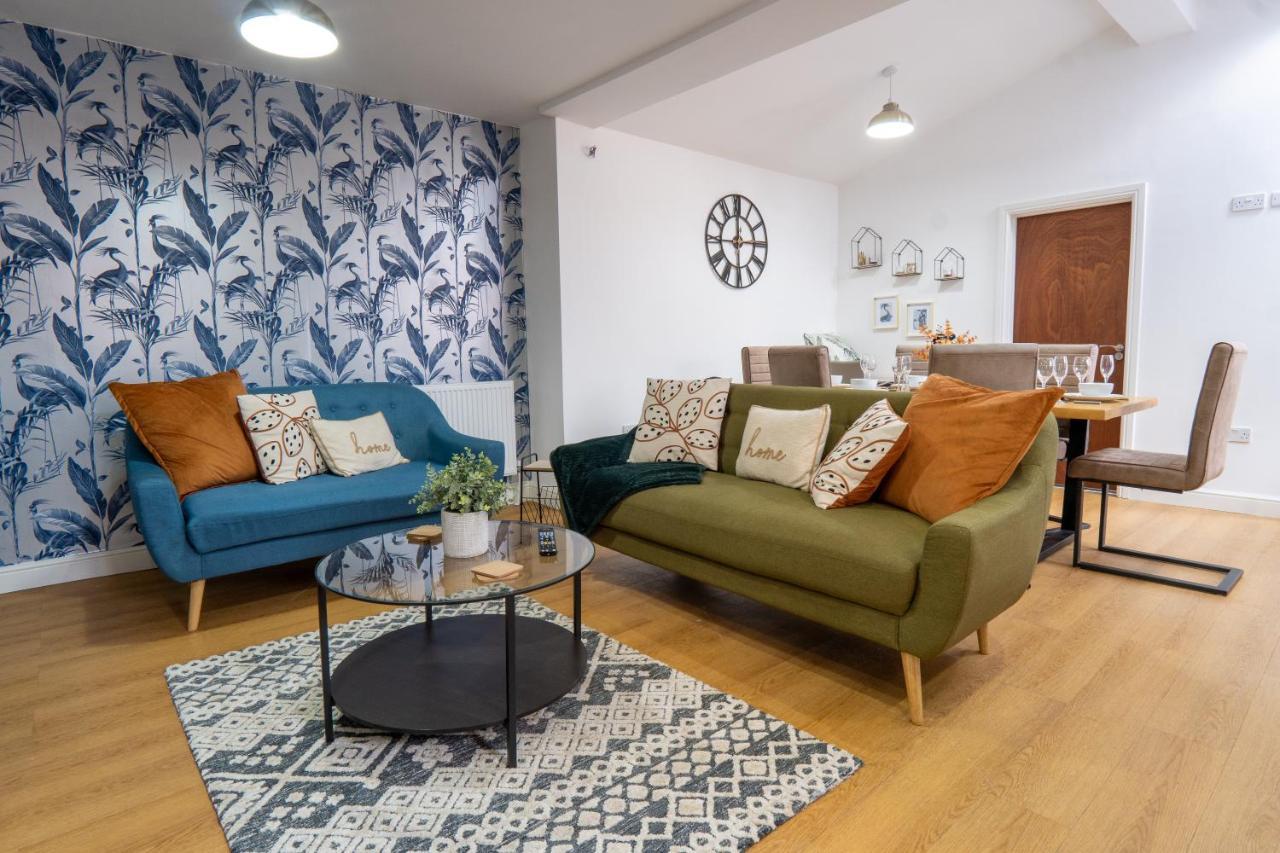 Heartland House, 7 Spacious Bedrooms Sleeps 4 Plus, Near Nec, Jlr,Bhx Birmingham Ngoại thất bức ảnh