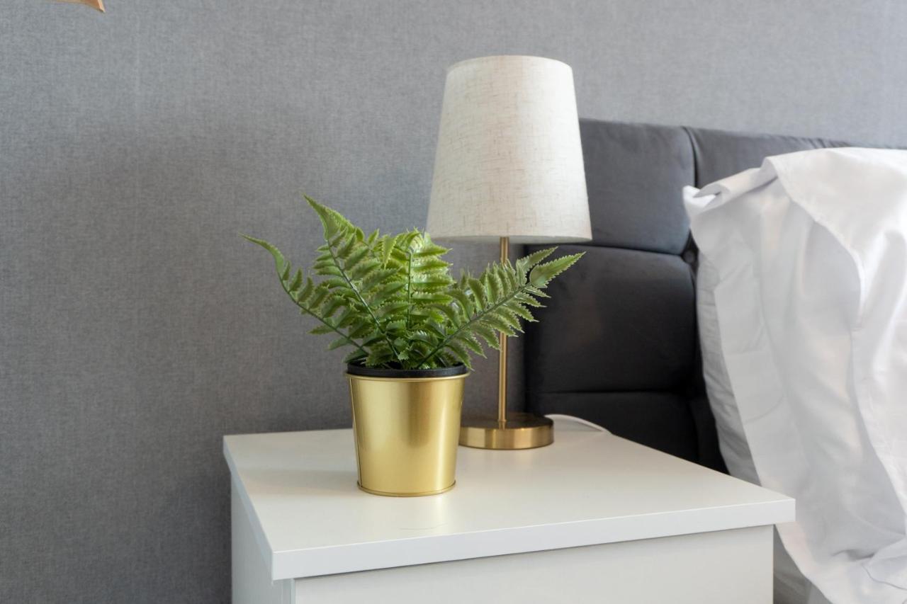 Heartland House, 7 Spacious Bedrooms Sleeps 4 Plus, Near Nec, Jlr,Bhx Birmingham Ngoại thất bức ảnh