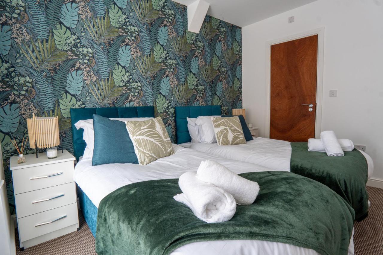 Heartland House, 7 Spacious Bedrooms Sleeps 4 Plus, Near Nec, Jlr,Bhx Birmingham Ngoại thất bức ảnh